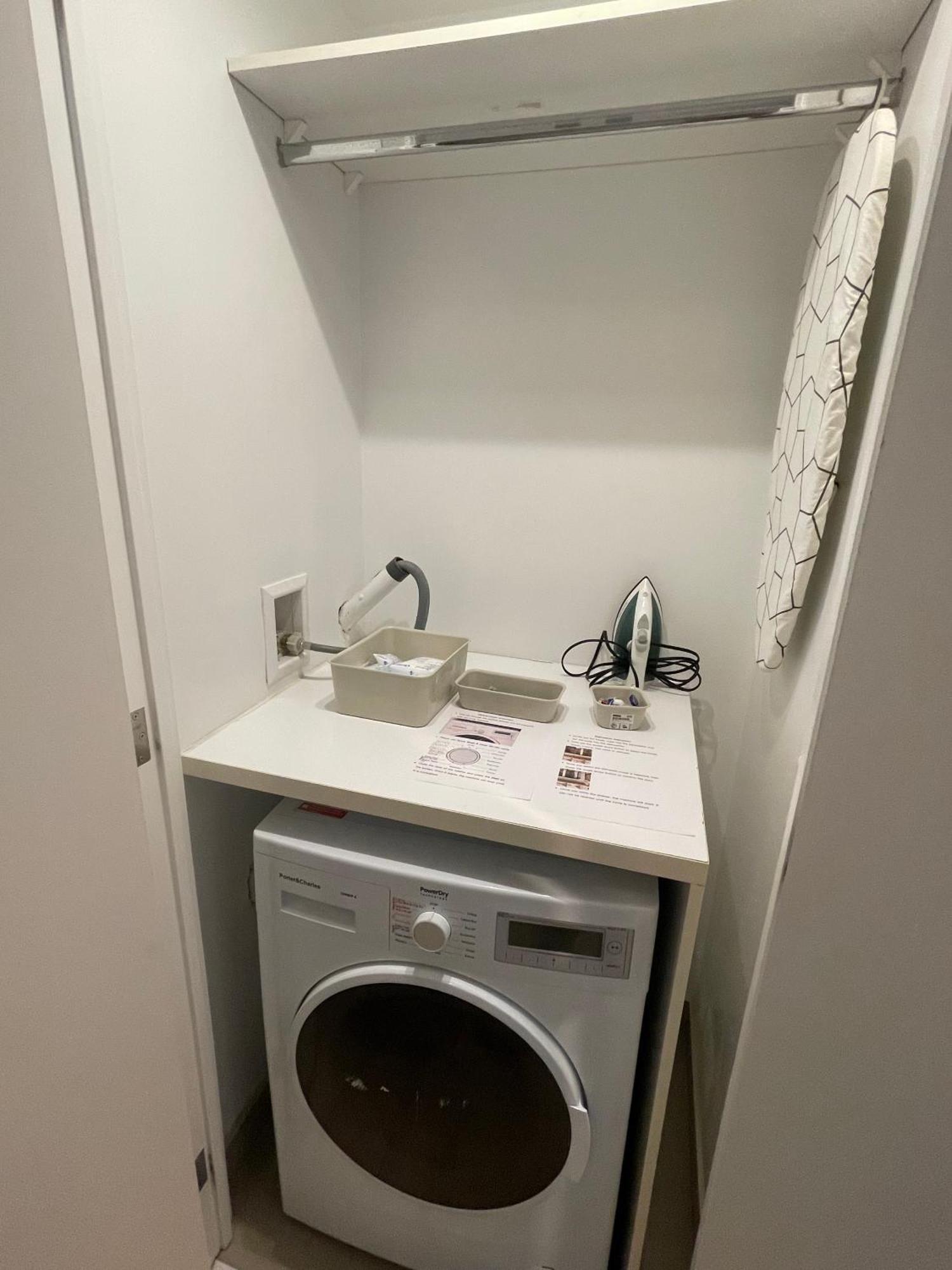 University Of Toronto Utsg Suites 외부 사진